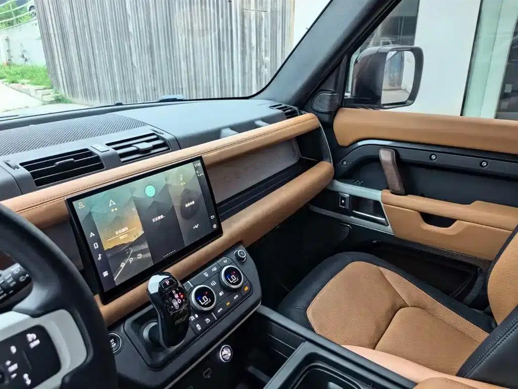 2023 Land Rover Defender 110 3.0T P400 X-DYNAMIC HSE — миниатюра 12
