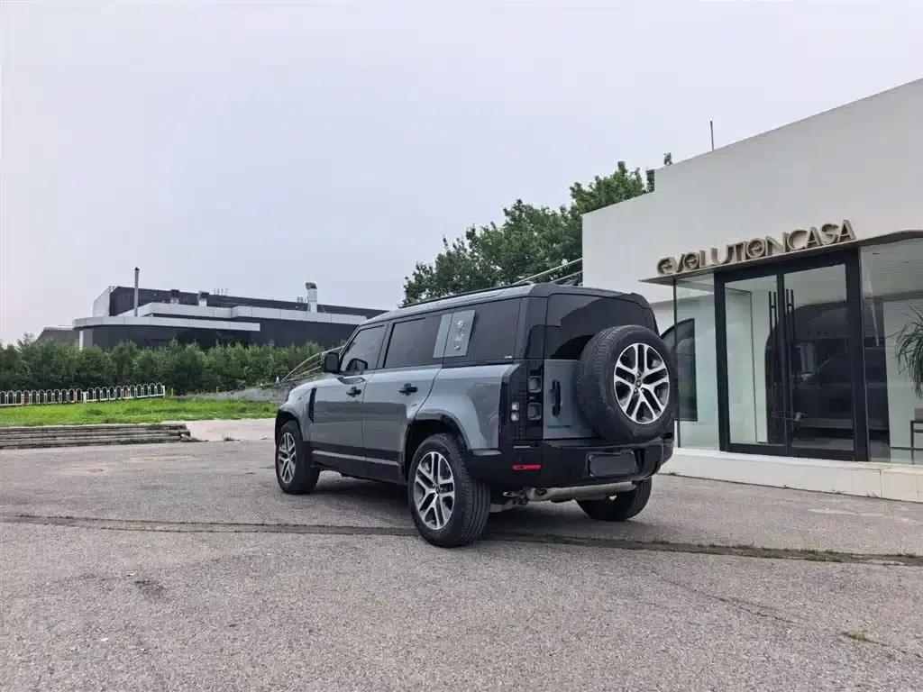 2023 Land Rover Defender 110 3.0T P400 X-DYNAMIC HSE — миниатюра 3