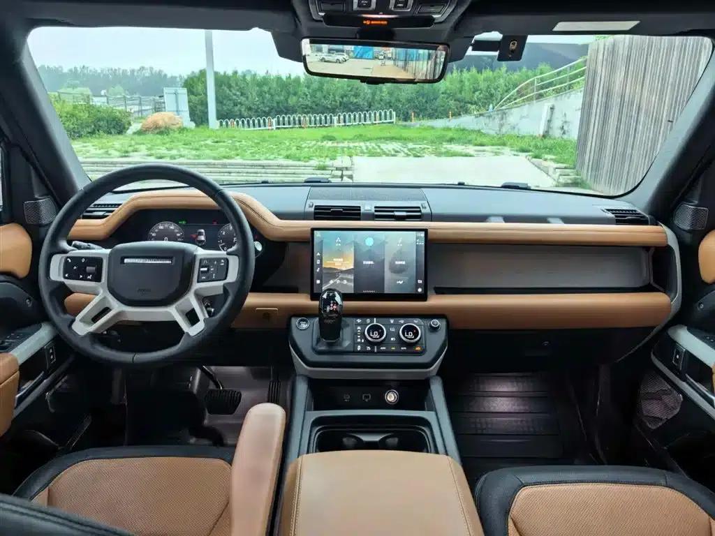 2023 Land Rover Defender 110 3.0T P400 X-DYNAMIC HSE — миниатюра 8