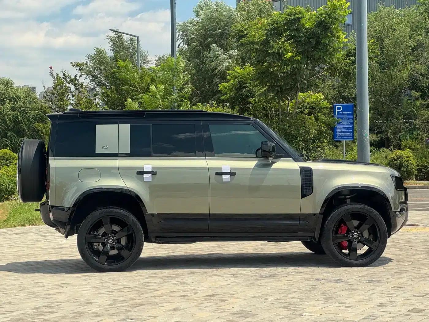 2023 Land Rover Defender 110 3.0T P400 X-DYNAMIC HSE — миниатюра 7