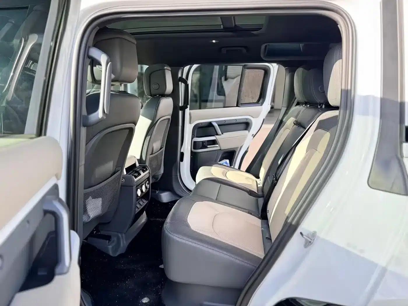 2023 Land Rover Defender Facelift 110 3.0T P400 X-DYNAMIC HSE — миниатюра 21