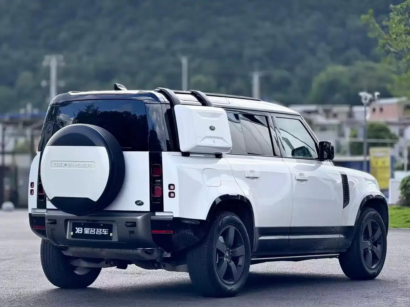2023 Land Rover Defender Facelift 110 3.0T P400 X-DYNAMIC HSE — миниатюра 28