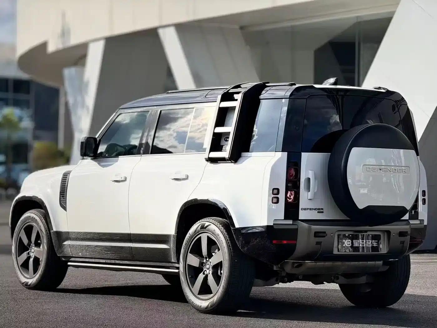 2023 Land Rover Defender Facelift 110 3.0T P400 X-DYNAMIC HSE — миниатюра 30