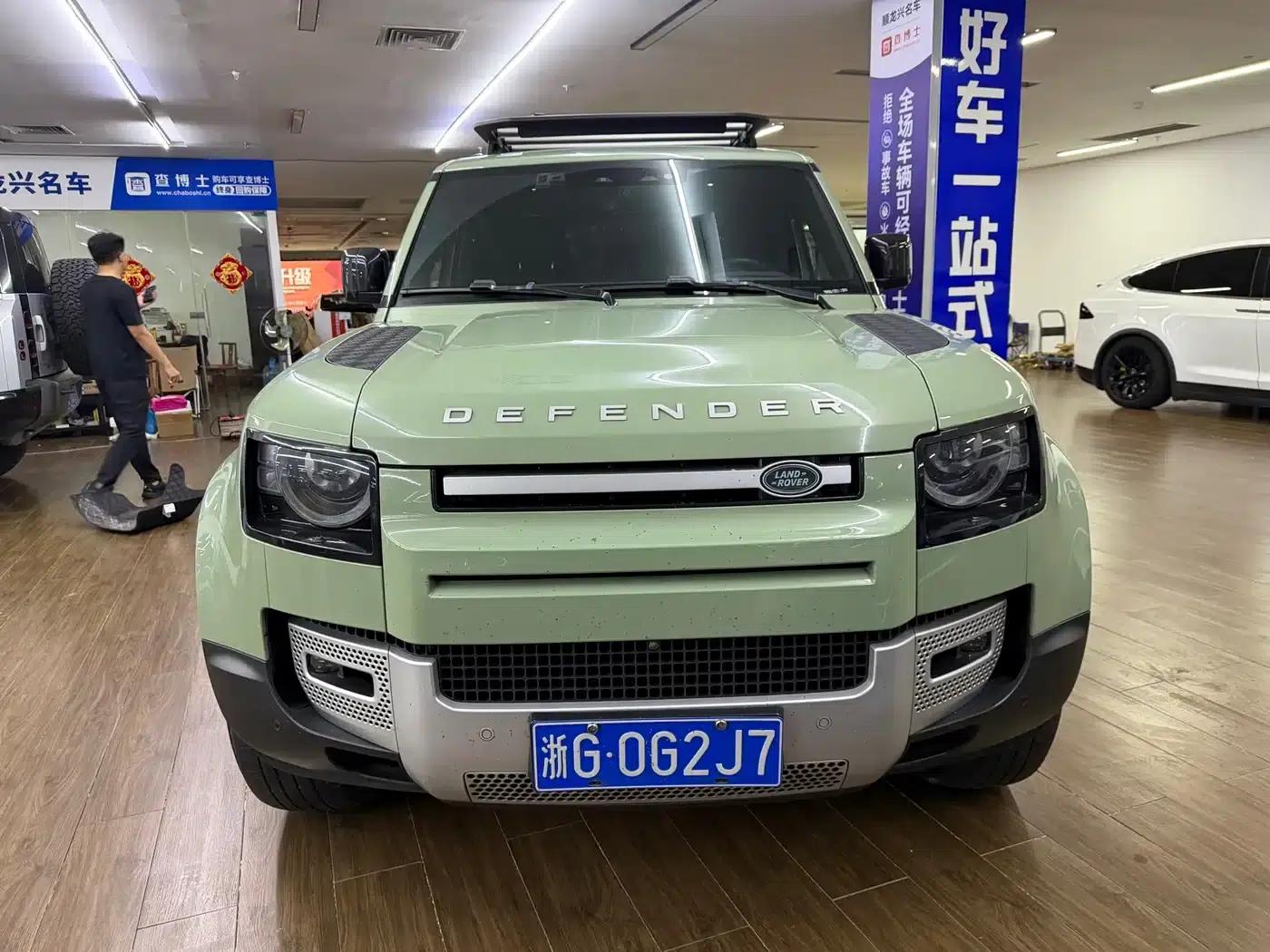2023 Land Rover Defender 110 3.0T P400 75th Anniversary Edition — миниатюра 2