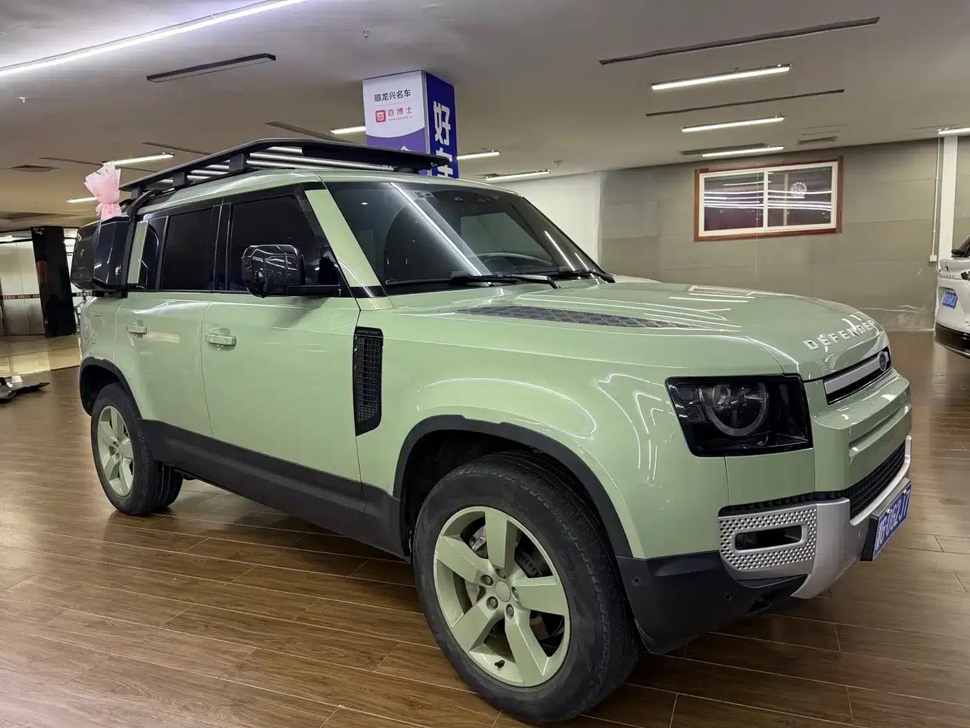 2023 Land Rover Defender 110 3.0T P400 75th Anniversary Edition — миниатюра 3