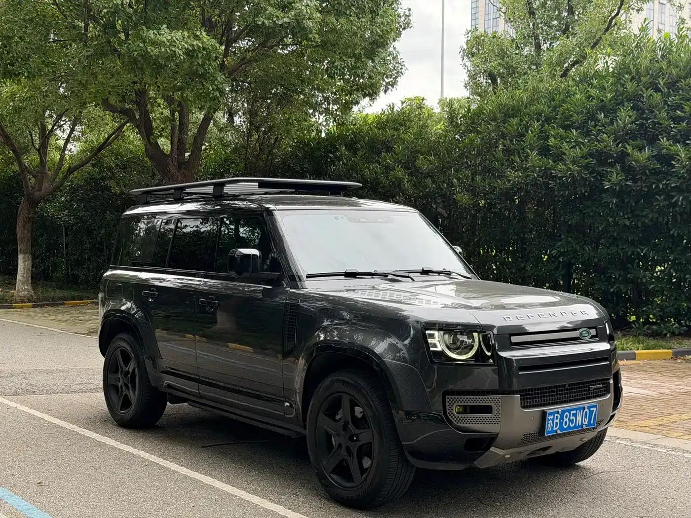 2023 Land Rover Defender Facelift 110 3.0T P400 Dark Edition — миниатюра 3