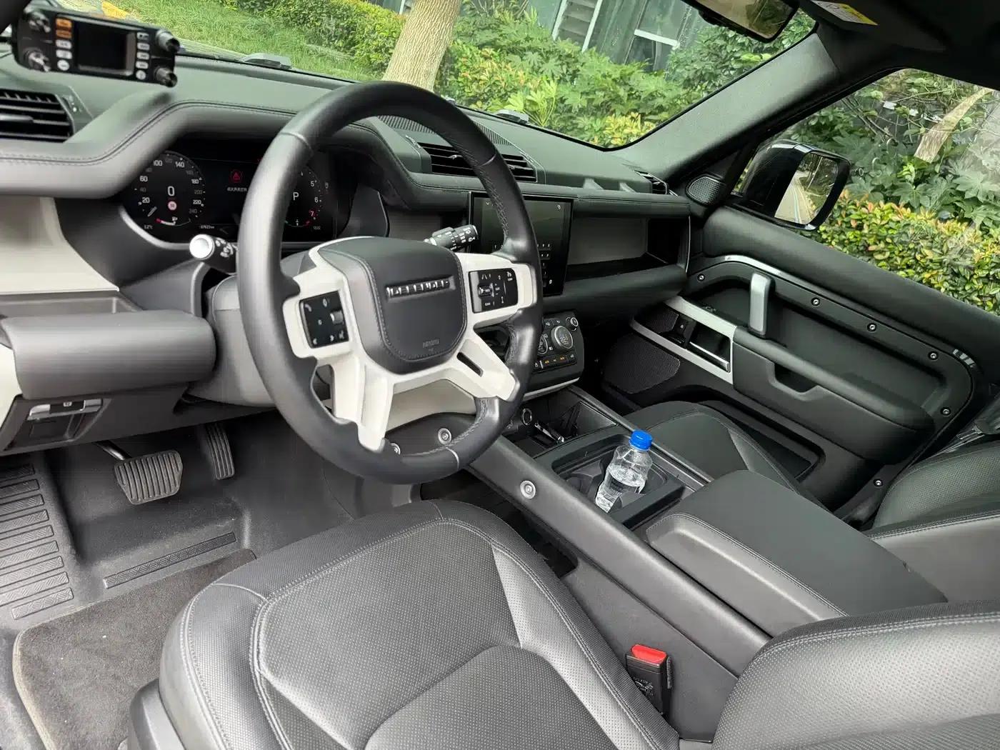 2023 Land Rover Defender Facelift 110 3.0T P400 Dark Edition — миниатюра 8