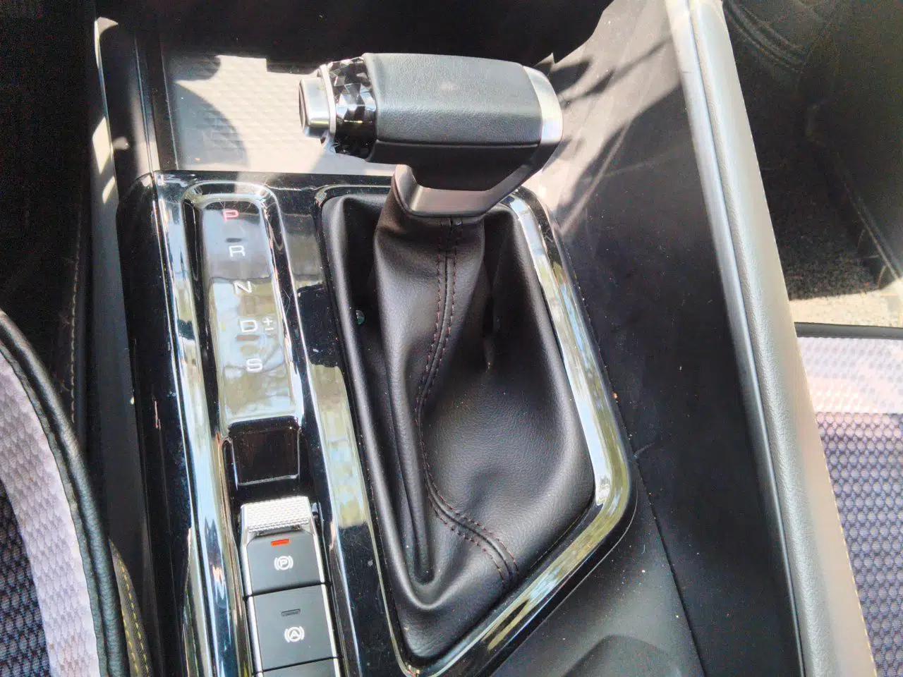 Baojun RC-5 2020 1.5T CVT Smart Luxury Edition — миниатюра 14