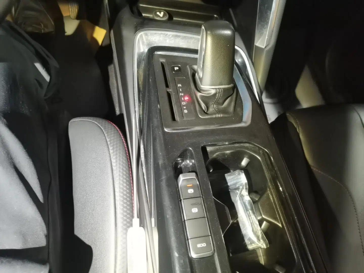 Baojun RS-5 2020 300T CVT Smart Flagship Edition — миниатюра 16
