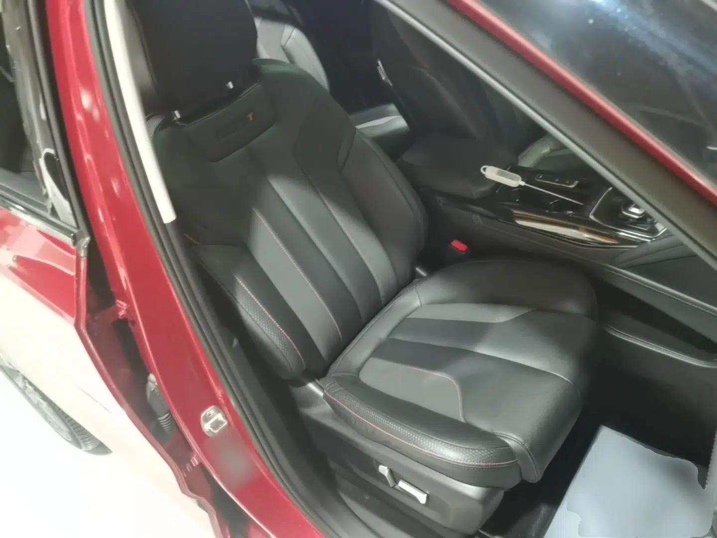 Baojun RS-5 2020 300T CVT Smart Flagship Edition — миниатюра 19