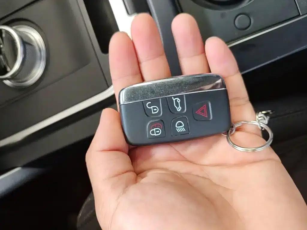 Discovery Sport 2016 2.0T HSE — миниатюра 9