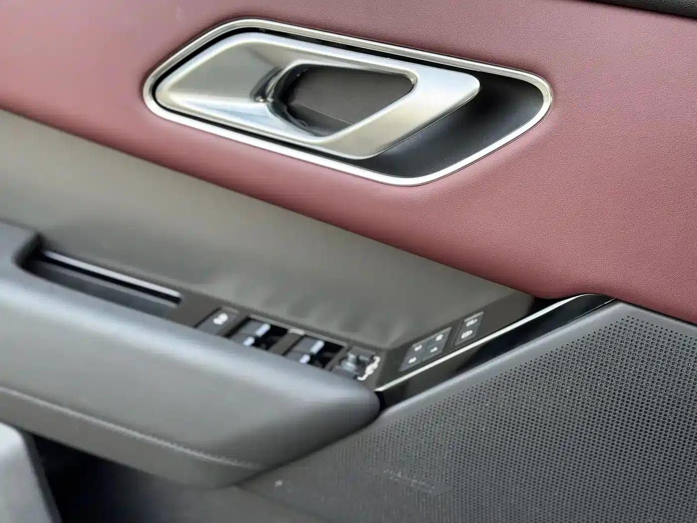 Range Rover Velar 2025 Dynamic HSE — миниатюра 10