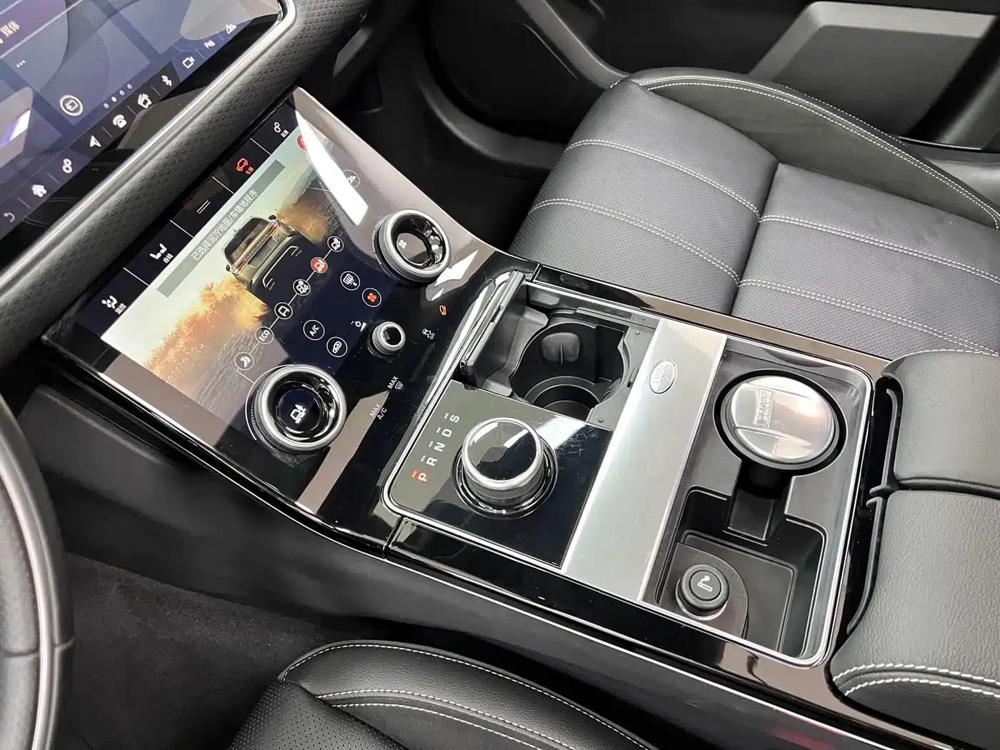 Range Rover Velar 2018 P300 S — миниатюра 28