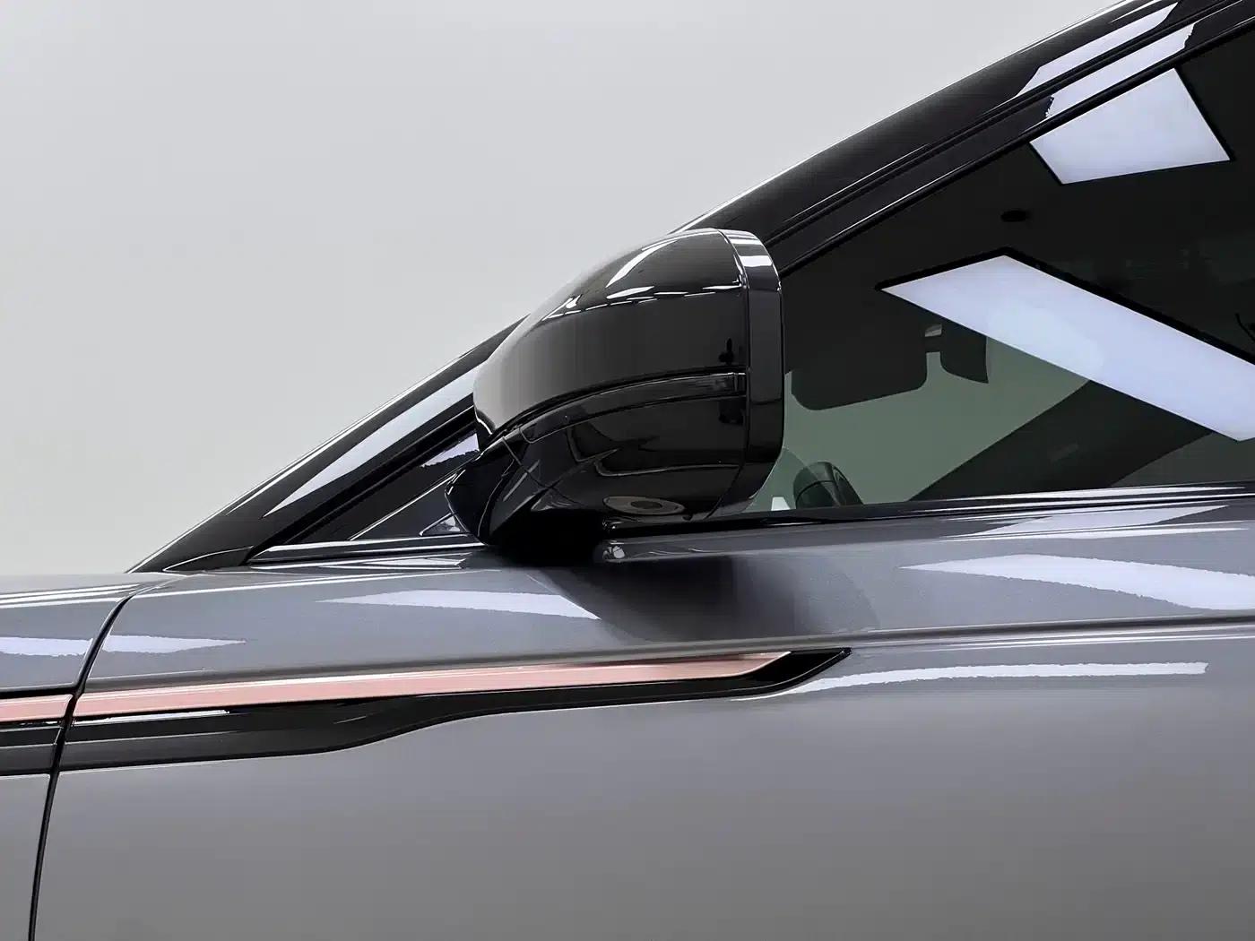Range Rover Velar 2018 P300 S — миниатюра 37