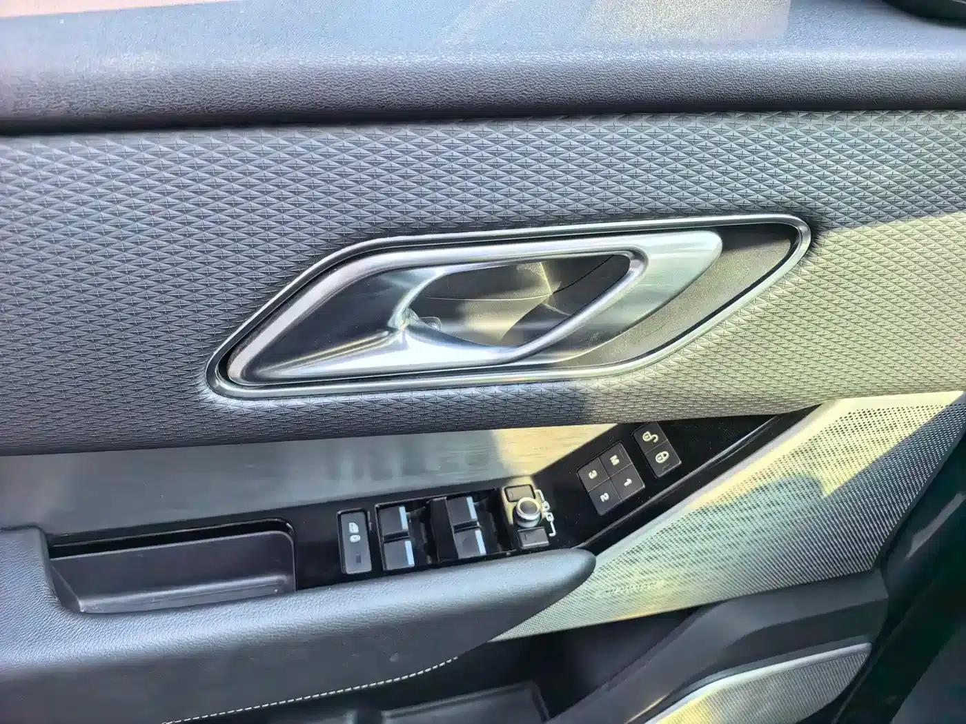 Range Rover Velar 2018 P380 R-DYNAMIC SE — миниатюра 13