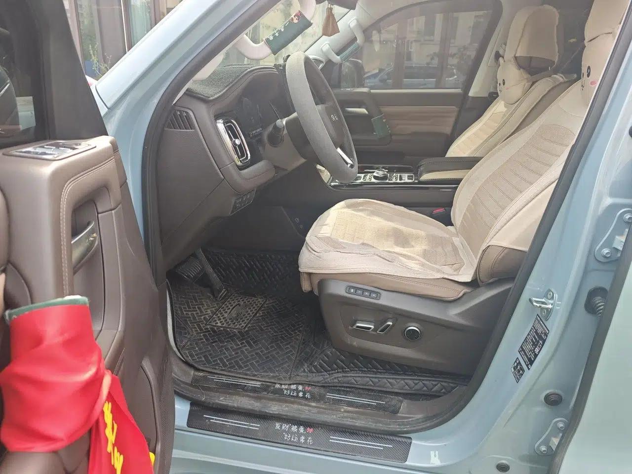BAIC Off-Road BJ60 2022 2.0T Version 11 Seven Seats — миниатюра 16