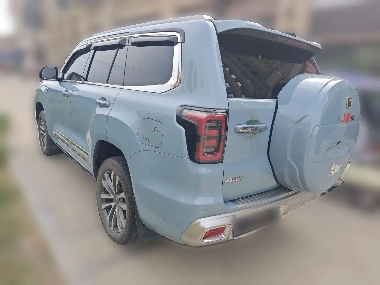 BAIC Off-Road BJ60 2022 2.0T Version 11 Seven Seats — миниатюра 4
