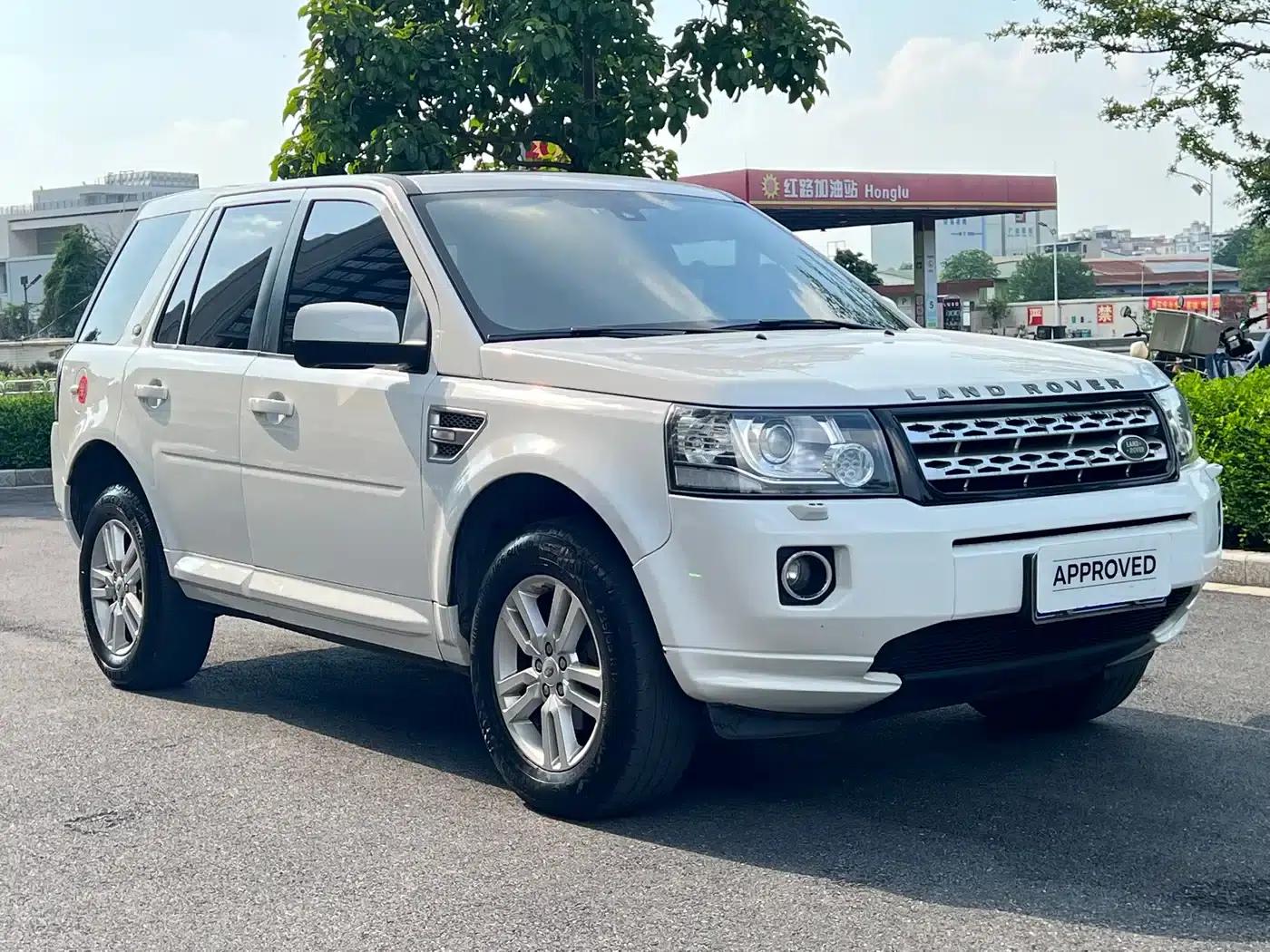 Freelander 2 2014 2.2T SD4 SE Diesel — миниатюра 2