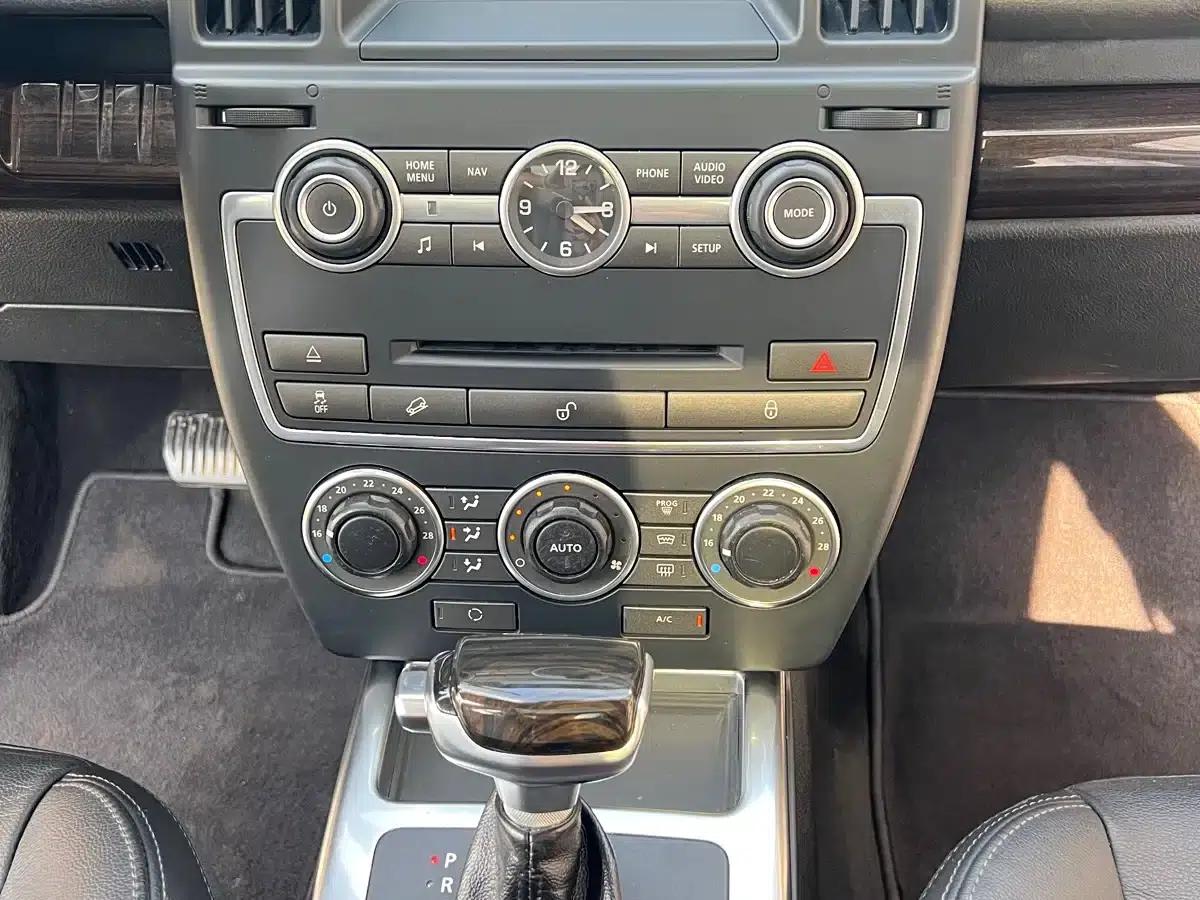 Freelander 2 2014 2.2T SD4 SE Diesel — миниатюра 21