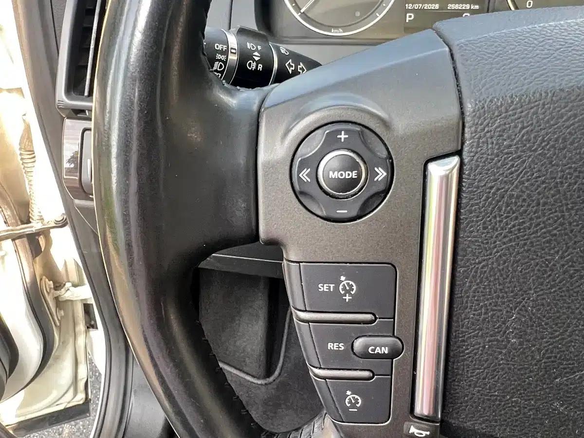Freelander 2 2014 2.2T SD4 SE Diesel — миниатюра 27