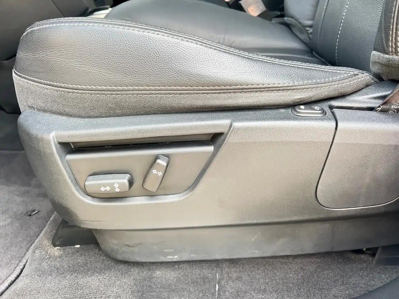 Freelander 2 2014 2.2T SD4 SE Diesel — миниатюра 31