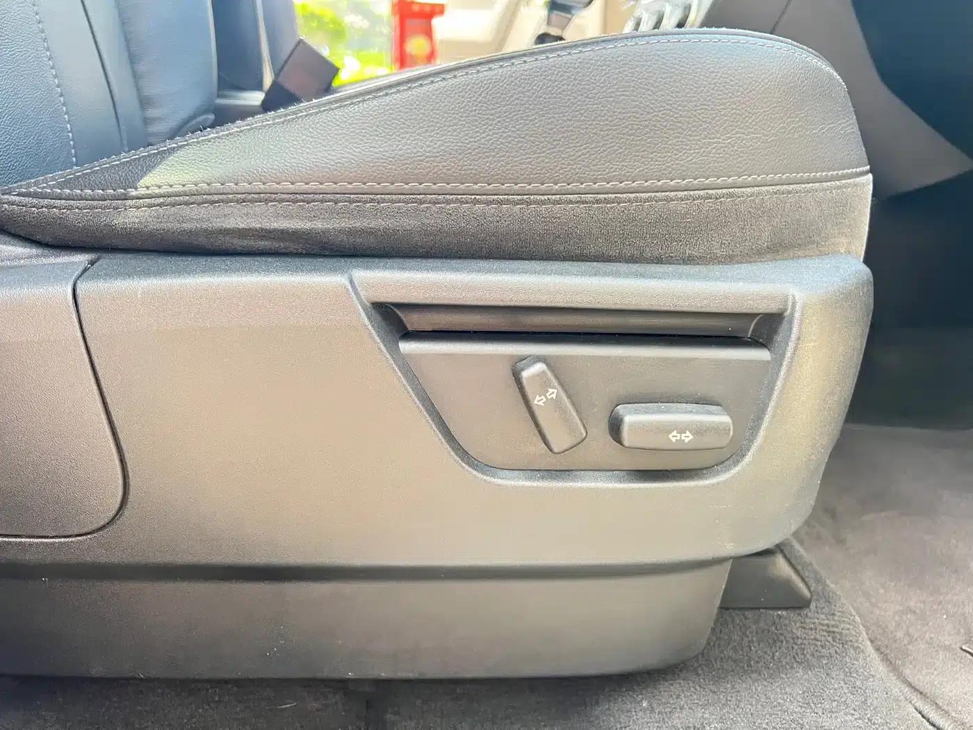 Freelander 2 2014 2.2T SD4 SE Diesel — миниатюра 32