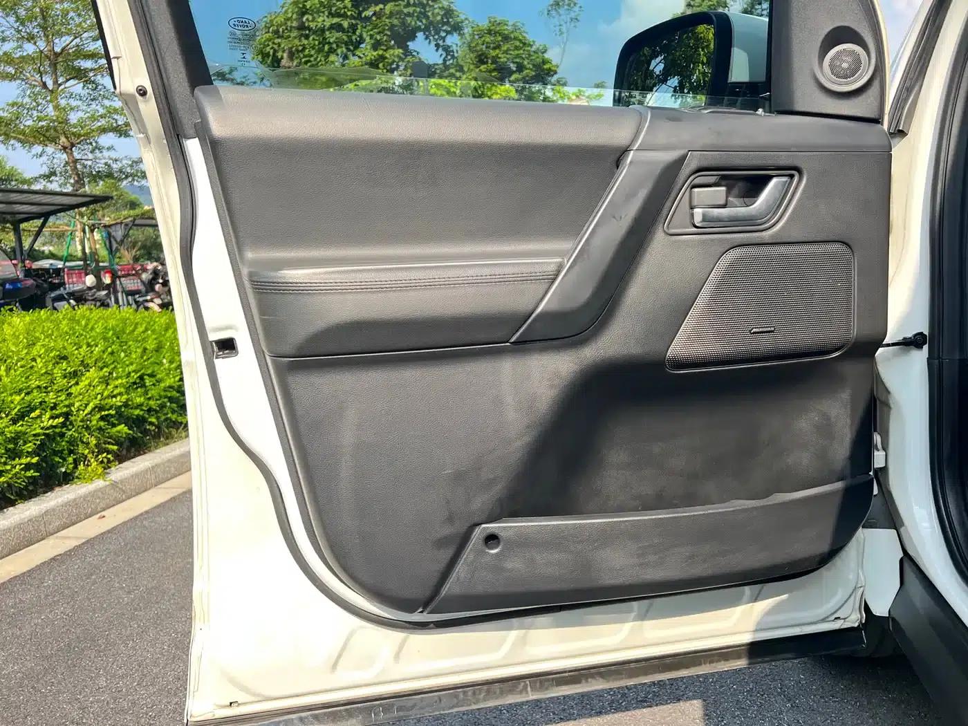 Freelander 2 2014 2.2T SD4 SE Diesel — миниатюра 36