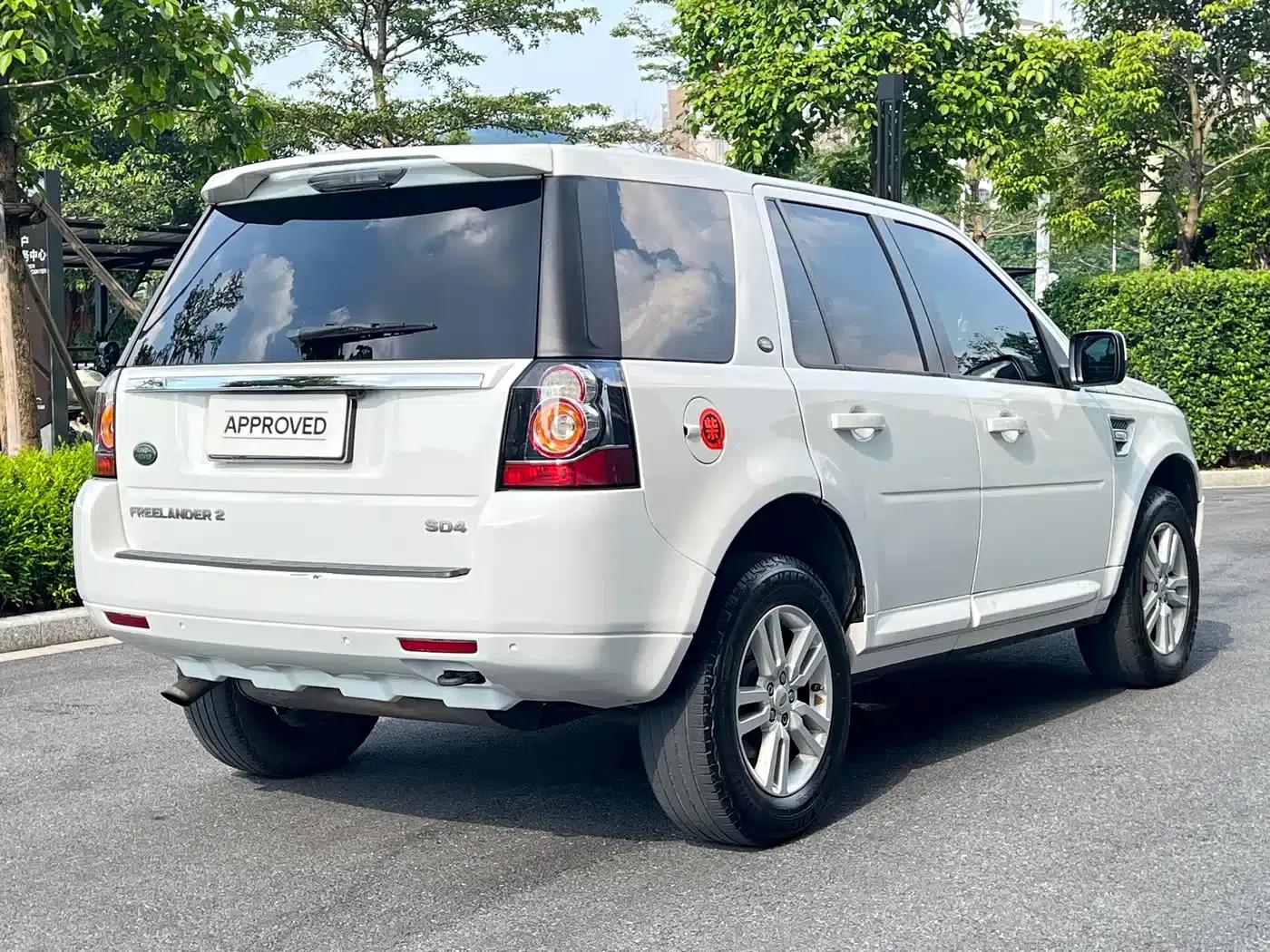 Freelander 2 2014 2.2T SD4 SE Diesel — миниатюра 5