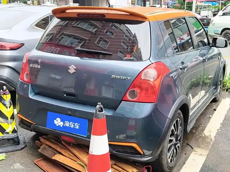 2016 Swift 1.5L Automatic Fashion Cool Play Edition — миниатюра 3