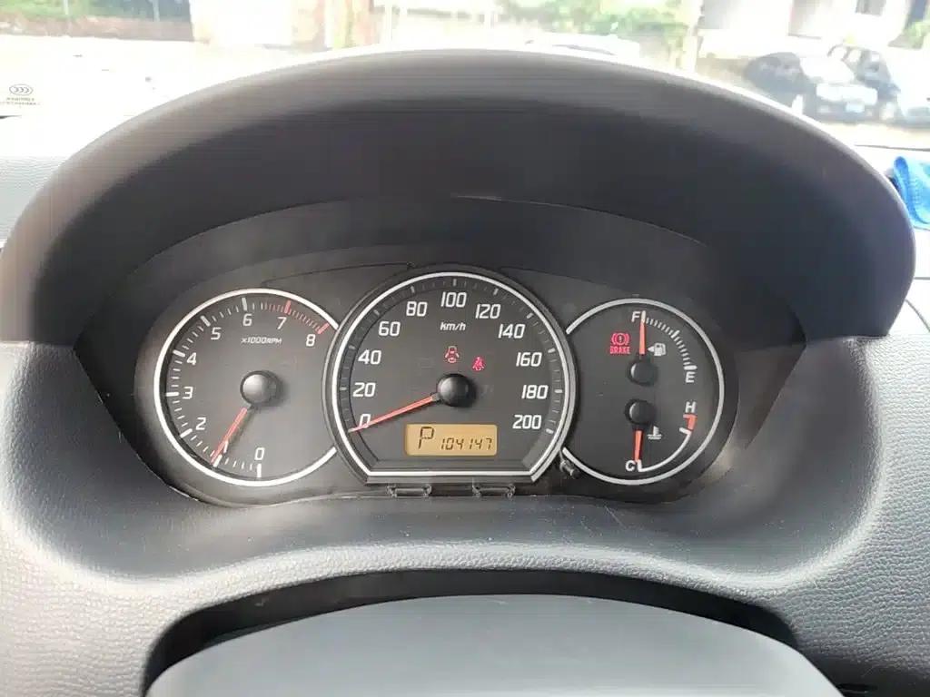2016 Swift 1.5L Automatic Fashion Cool Play Edition — миниатюра 12