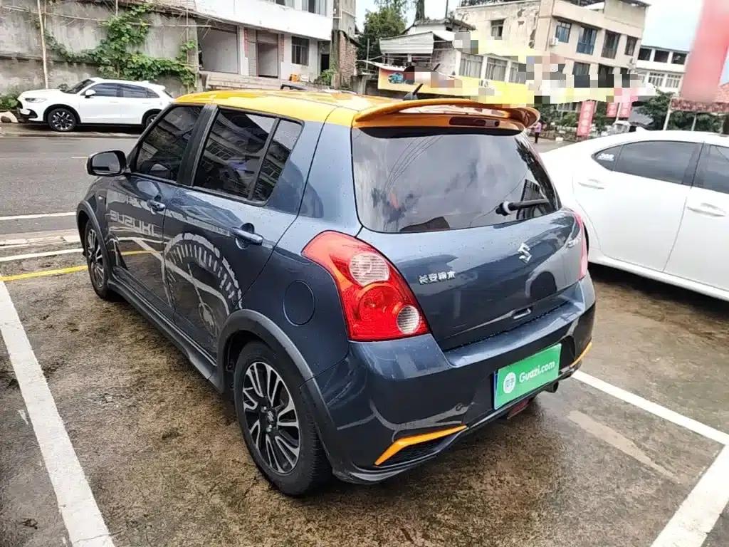 2016 Swift 1.5L Automatic Fashion Cool Play Edition — миниатюра 5