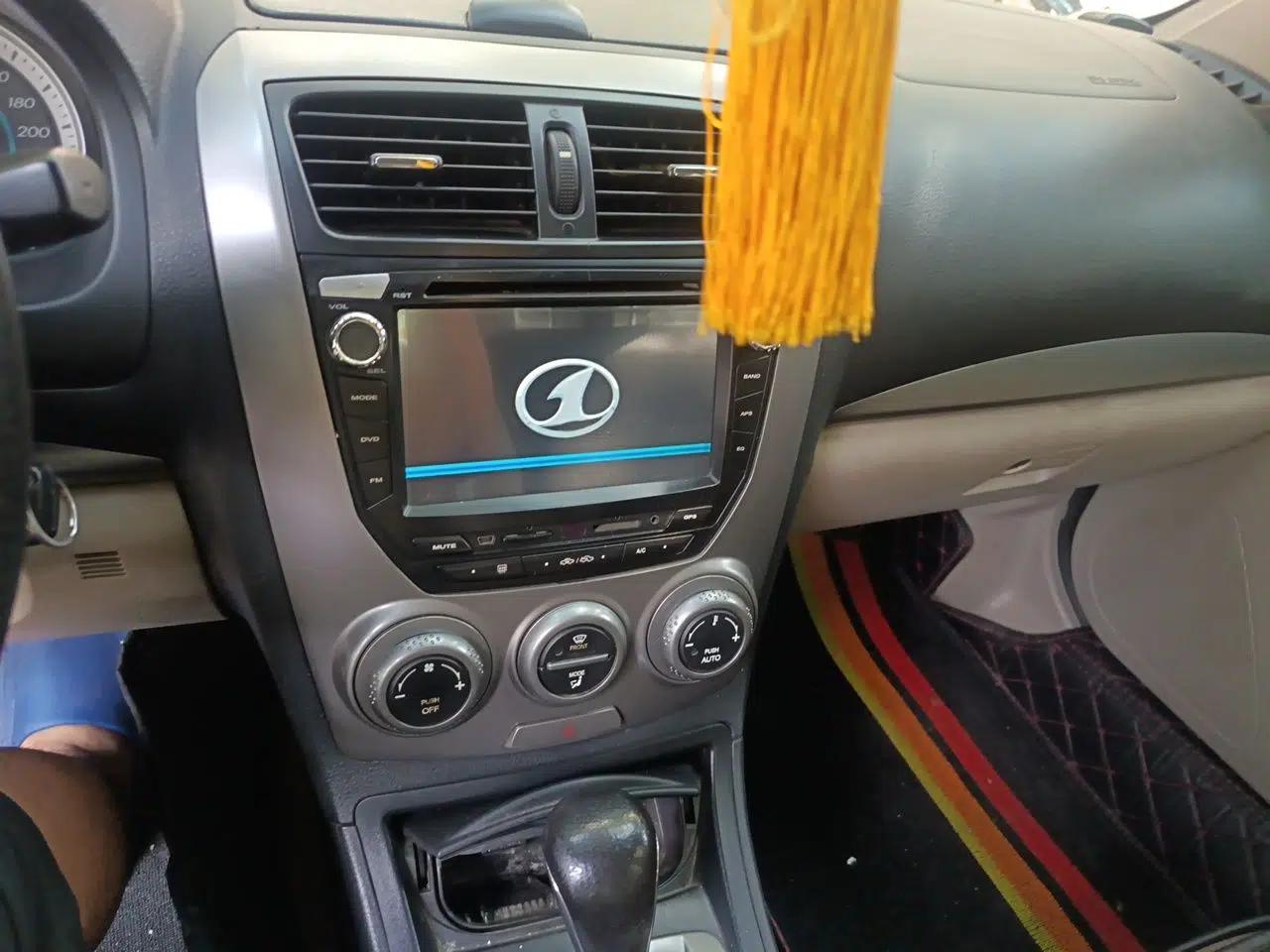Bestune B50 2012 1.6L Automatic Prestige Edition — миниатюра 13