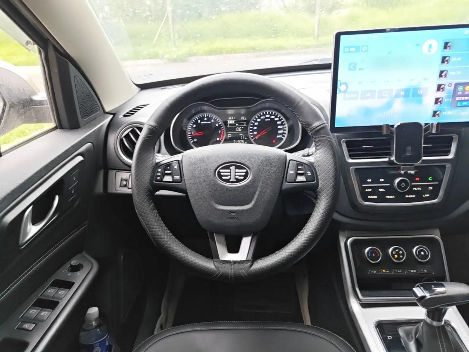 Bestune X40 2019 1.6L Automatic Luxury Edition China VI — миниатюра 13