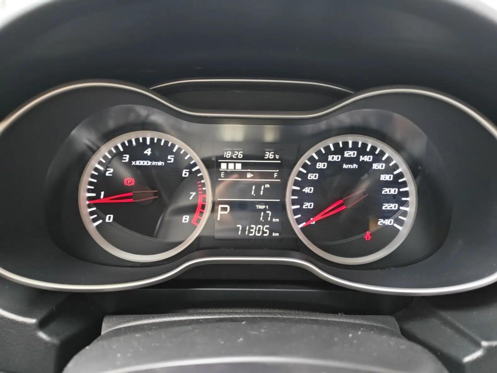 Bestune X40 2019 1.6L Automatic Luxury Edition China VI — миниатюра 14