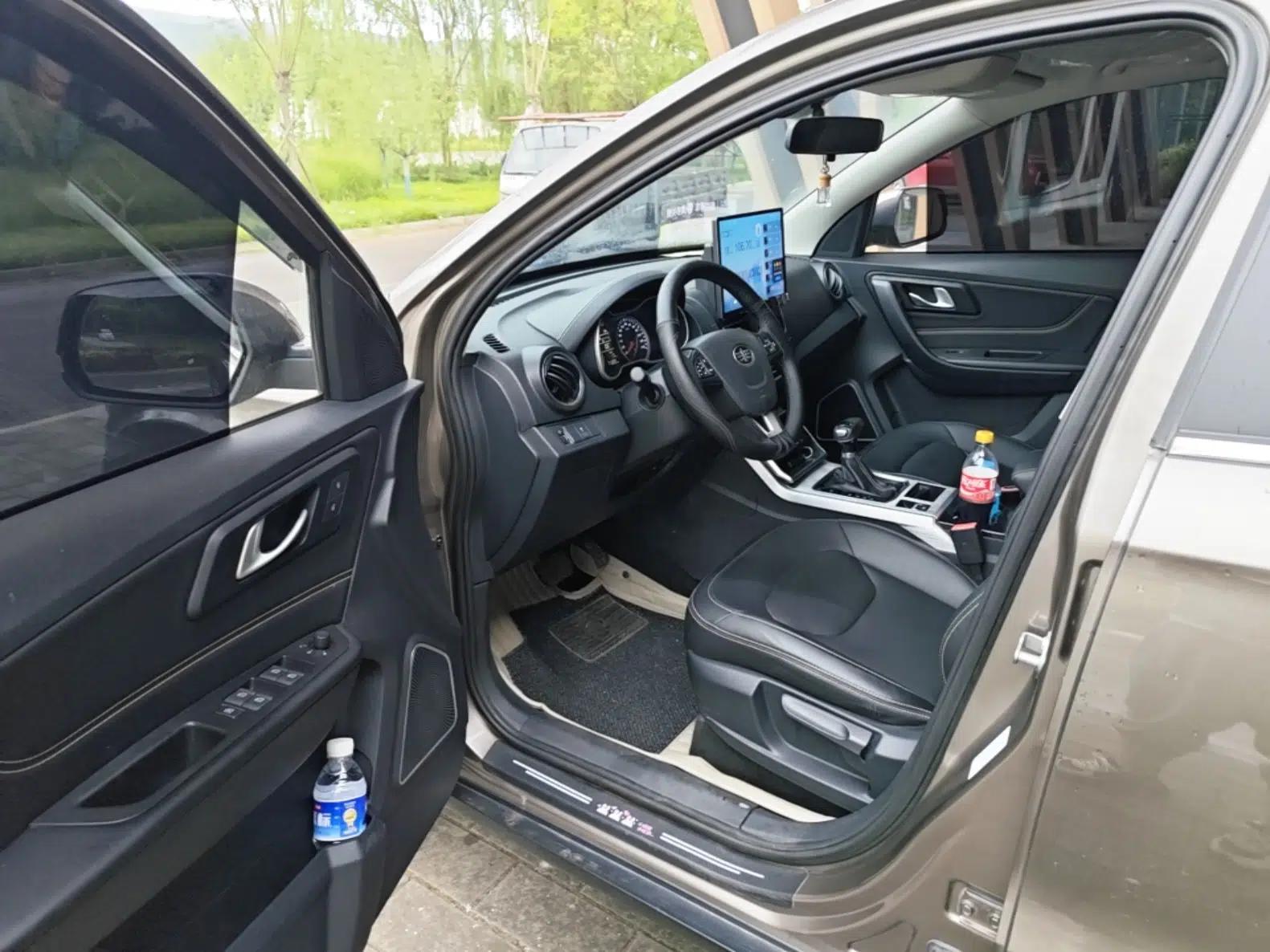 Bestune X40 2019 1.6L Automatic Luxury Edition China VI — миниатюра 18