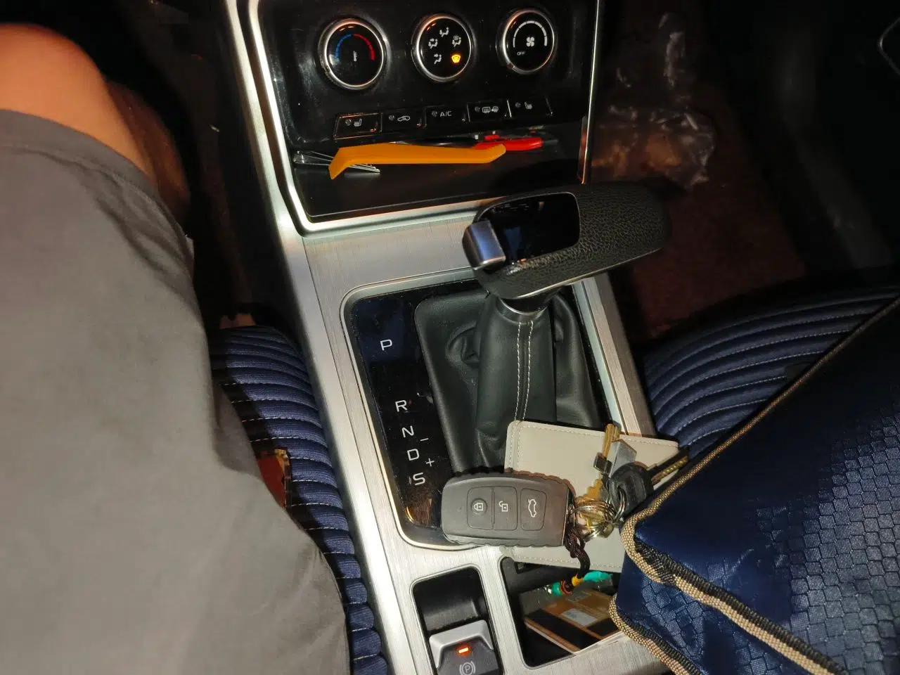 Bestune X40 2019 1.6L Automatic Luxury Edition China VI — миниатюра 14
