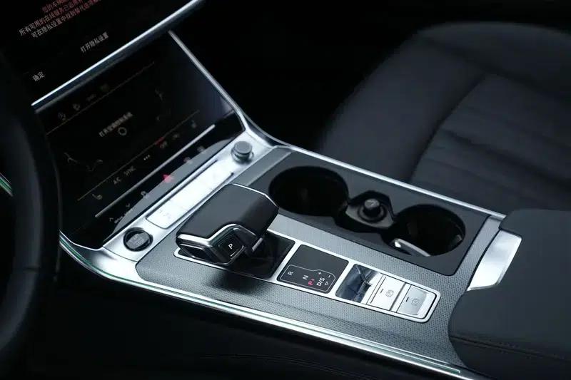 2021 Audi A6 (Imported) allroad quattro Explorer 55 TFSI Premium Off-Road Model — миниатюра 17