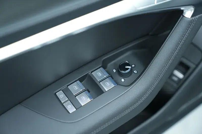 2021 Audi A6 (Imported) allroad quattro Explorer 55 TFSI Premium Off-Road Model — миниатюра 21