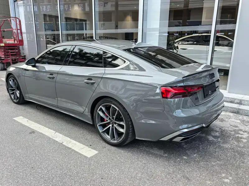Audi A5 2022 Sportback 40 TFSI quattro Luxury Dynamic — миниатюра 4