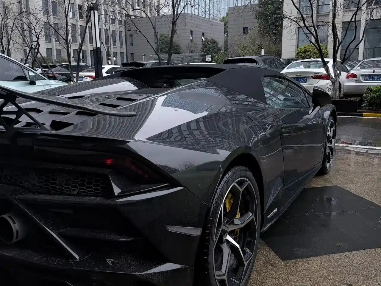 Huracán 2020 Huracán EVO RWD Spyder — миниатюра 6