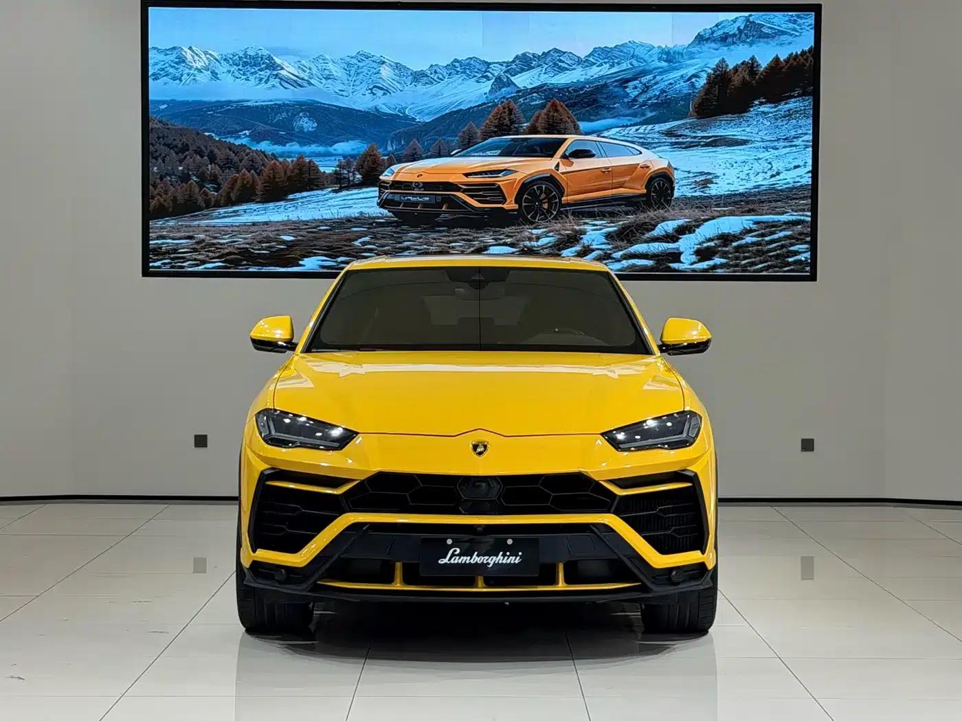 2018 Urus 4.0T V8 — миниатюра 2