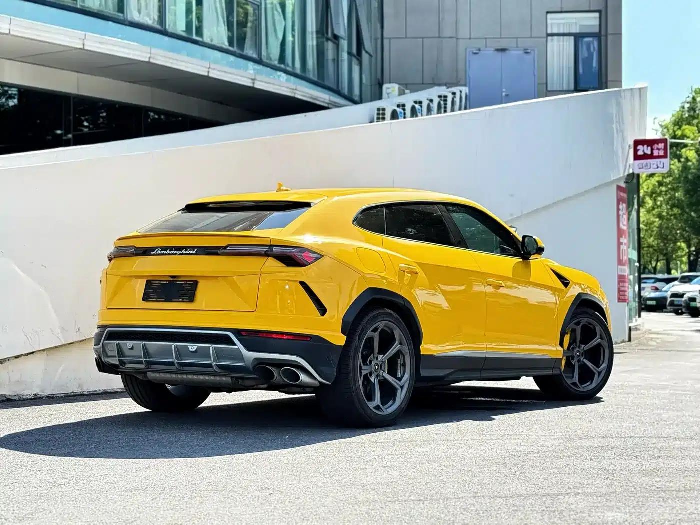 2021 Urus 4.0T V8 — миниатюра 11