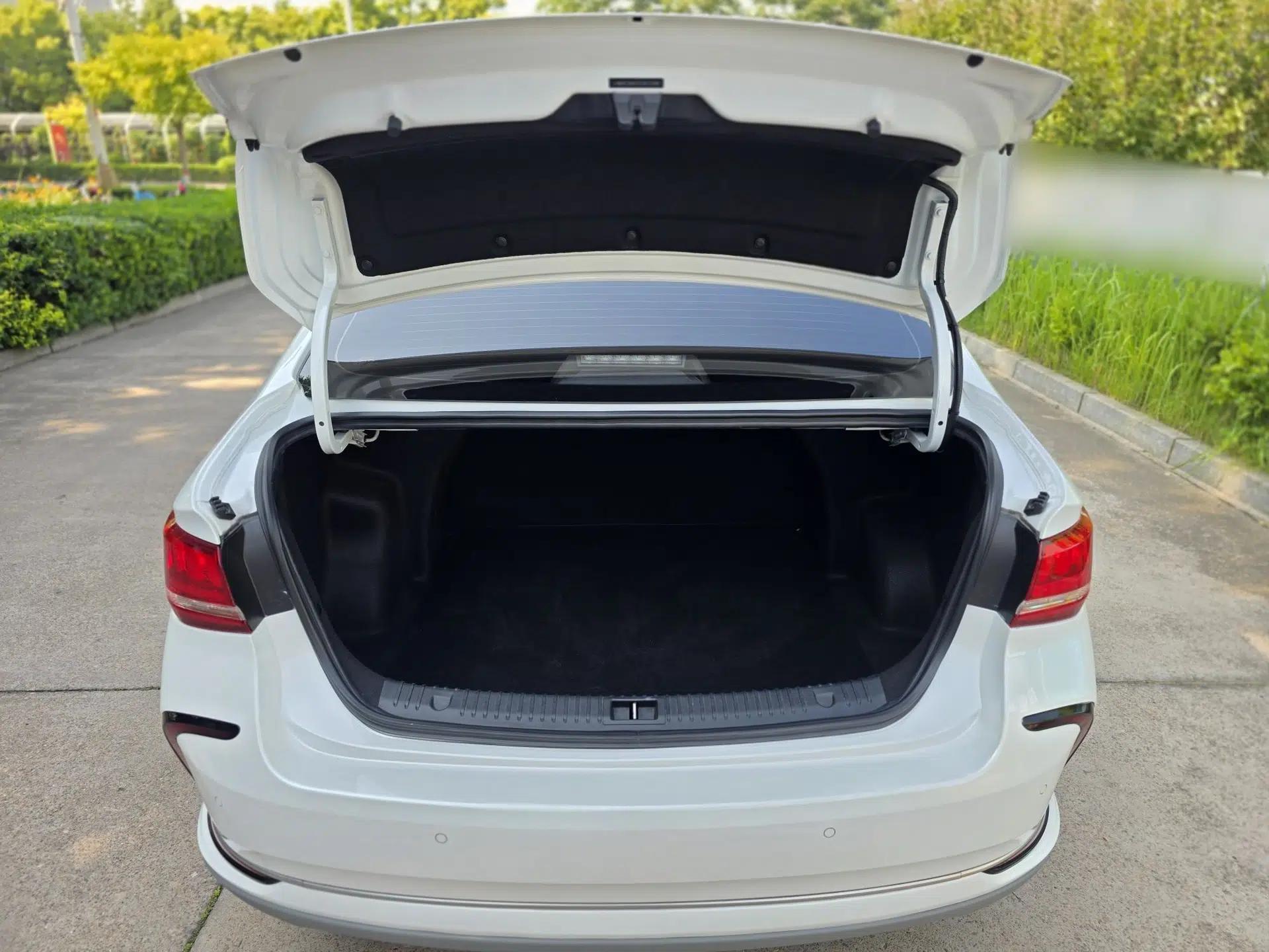 BAIC Beijing EU5 2025 Hongtu Standard Edition — миниатюра 15