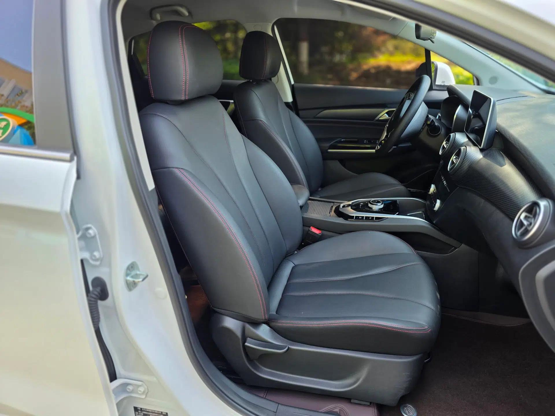 BAIC Beijing EU5 2025 Hongtu Standard Edition — миниатюра 22