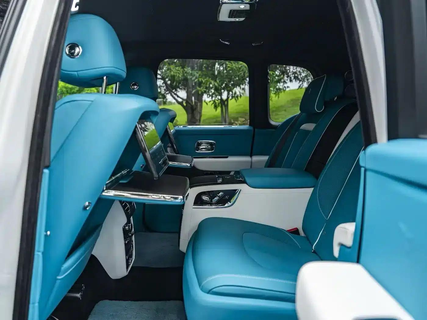 2018 Cullinan, four-seater version — миниатюра 5