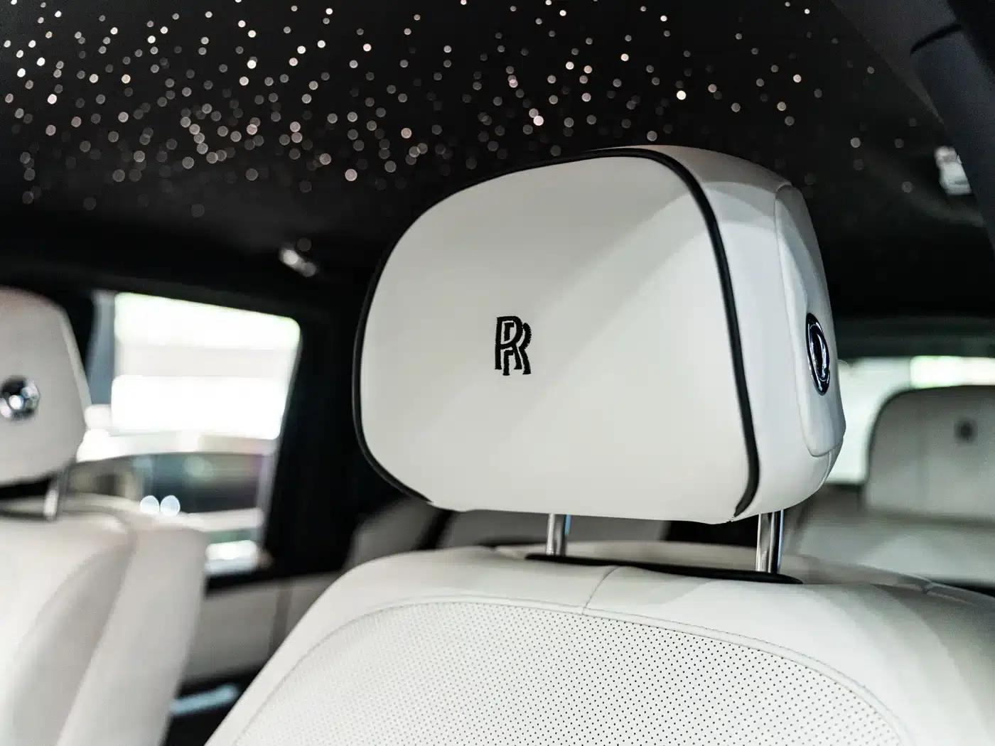 2020 Cullinan Black Badge — миниатюра 15