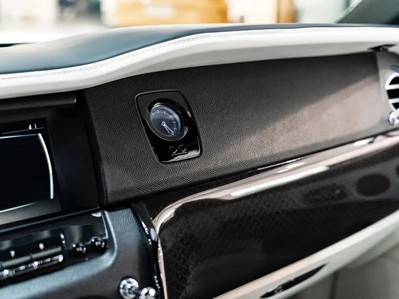 2020 Cullinan Black Badge — миниатюра 22