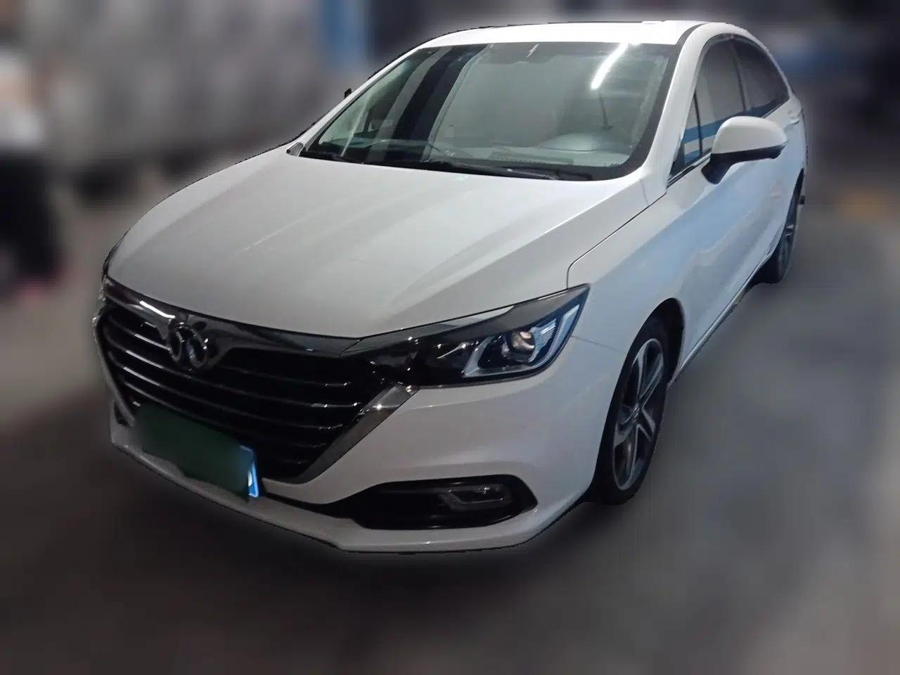 BAIC Senova D50 2018 1.5L CVT Prestige Smart Connectivity Edition — миниатюра 1