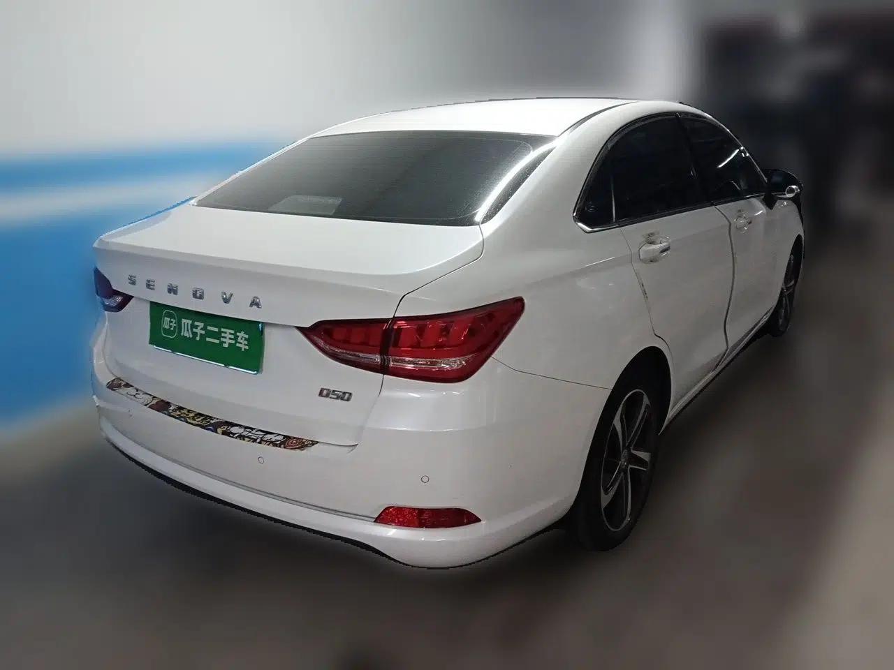 BAIC Senova D50 2018 1.5L CVT Prestige Smart Connectivity Edition — миниатюра 4