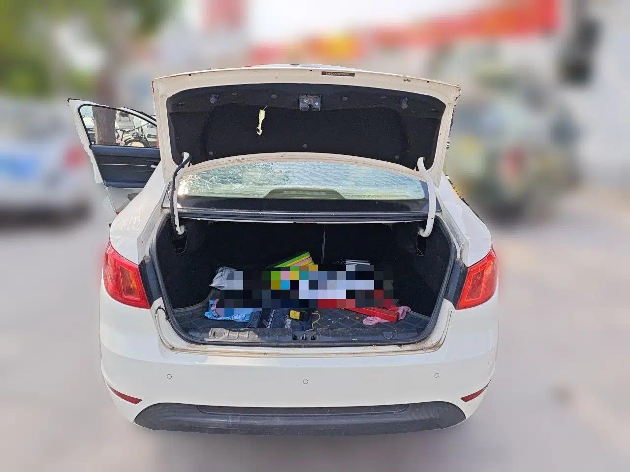 BAIC Senova D50 2014 1.5L manual comfort version — миниатюра 19